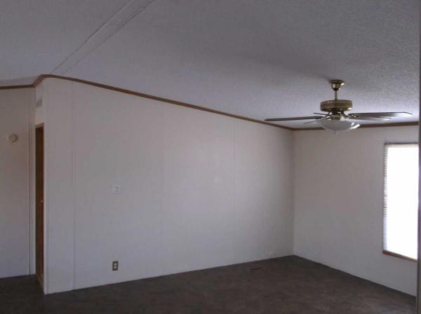 Queen's Estates 1712 S. Dixie Highway Site 121Crete, IL 60417