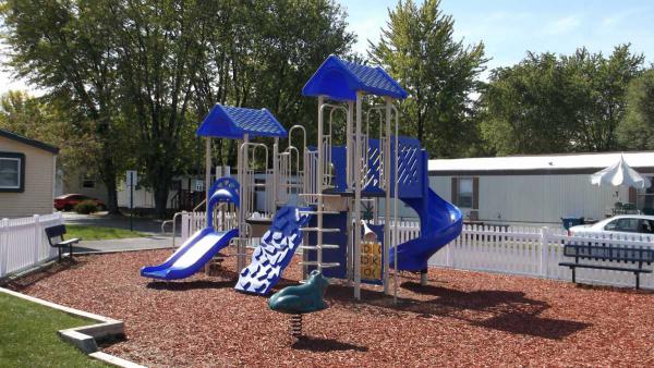 Queen's Estates 1712 S. Dixie Highway Site 264Crete, IL 60417