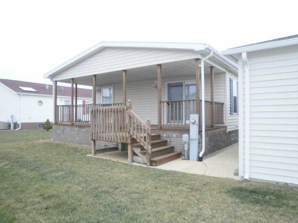 Gateway Manufactured Home Community10901 W. LaCosta Ln.Frankfort, IL 60423