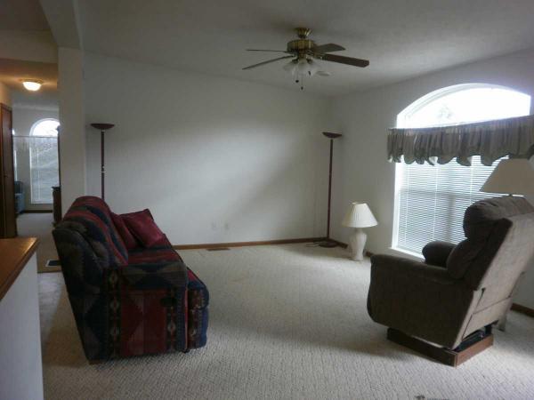 Gateway Manufactured Home Community10901 W. LaCosta Ln.Frankfort, IL 60423