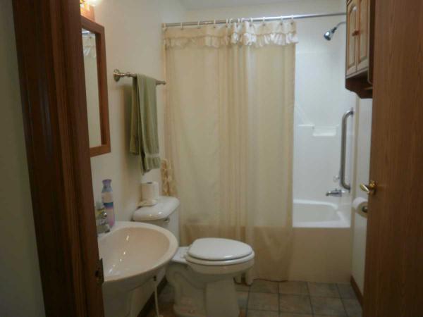 Gateway Manufactured Home Community10901 W. LaCosta Ln.Frankfort, IL 60423