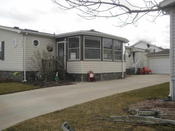 Gateway Manufactured Home Community10751 Gateway Dr.Frankfort, IL 60423