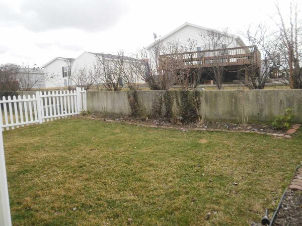 Gateway Manufactured Home Community10751 Gateway Dr.Frankfort, IL 60423