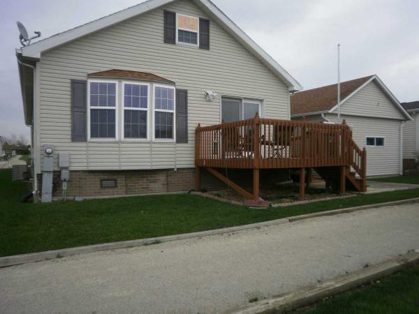 Gateway Manufactured Home Community23006 S. Pine Hurst Dr.Frankfort, IL 60423