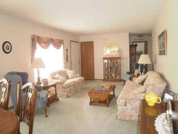 Gateway Manufactured Home Community22723 Ridge Ln.Frankfort, IL 60423