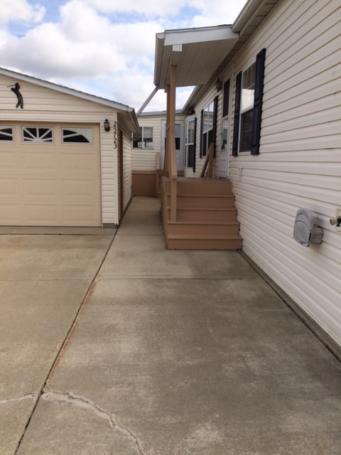 Golf Vista Estates25723 Olympic DriveMonee, IL 60449