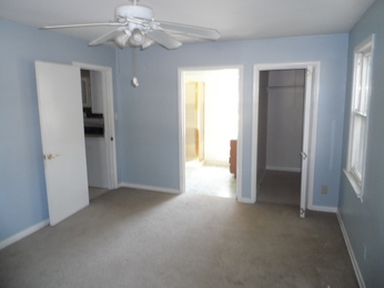 7941 Lotus AveBurbank, IL, 60459Cook County