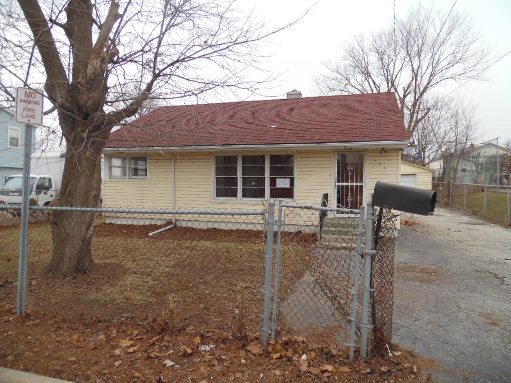 606 Flagg StAurora, IL, 60505Kane County