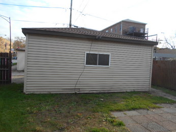 7601 S Oglesby AveChicago, IL, 60649Cook County