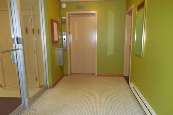 2772 E 75th St #N2lChicago, IL, 60649Cook County