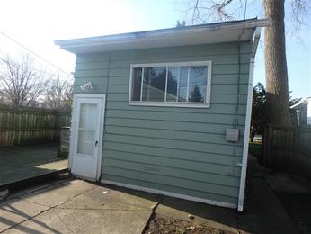 2704 W 99th StEvergreen Park, IL, 60805Cook County