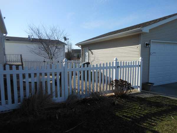 Oak Ridge836 Holly DriveManteno, IL 60950