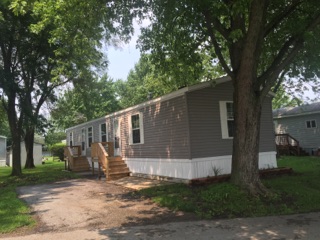 Sunny Acres 55 ThomasManteno, IL 60950