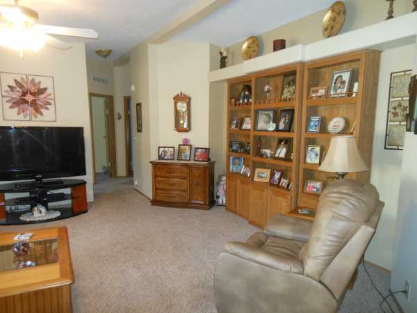 Oak Ridge1034 Woodlawn Dr.Manteno, IL 60950