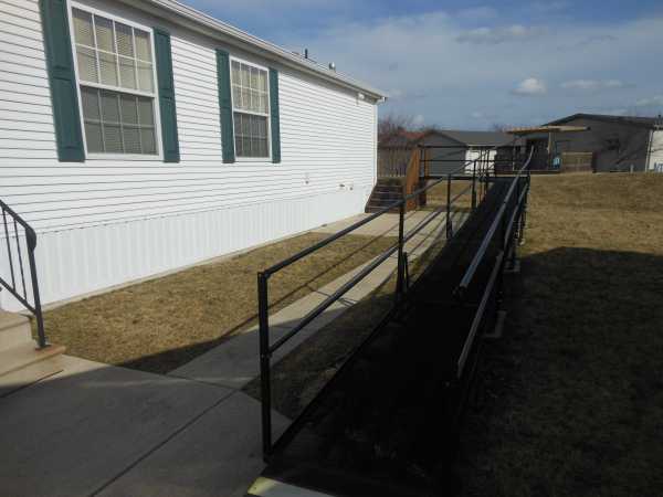 Oak Ridge778 Arbor DriveManteno, IL 60950
