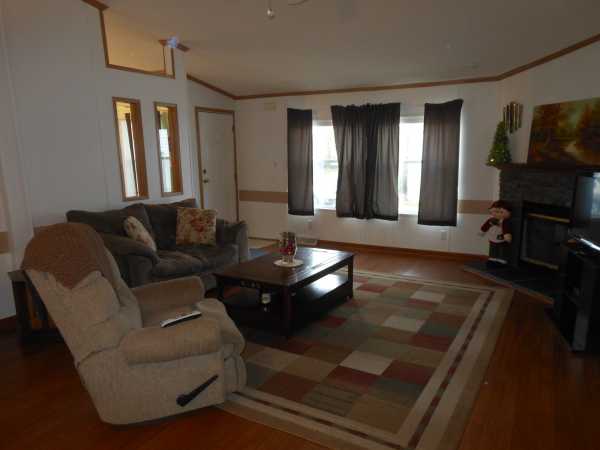 Oak Ridge1081 Beechnut CircleManteno, IL 60950