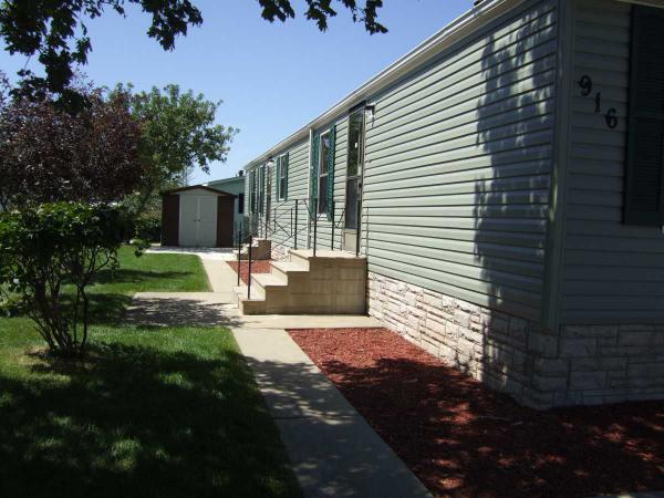 The Four Seasons 916 Micole DriveBelvidere, IL 61008