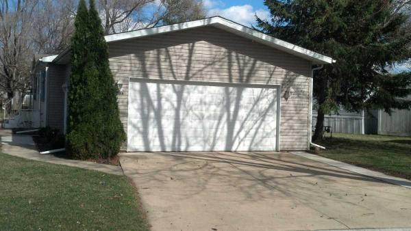 Greenview Estates 708 Bluff CourtBelvidere, IL 61008