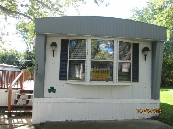 Woodridge Estates Mobile Home Park 122 Marcia DriveFreeport, IL 61032