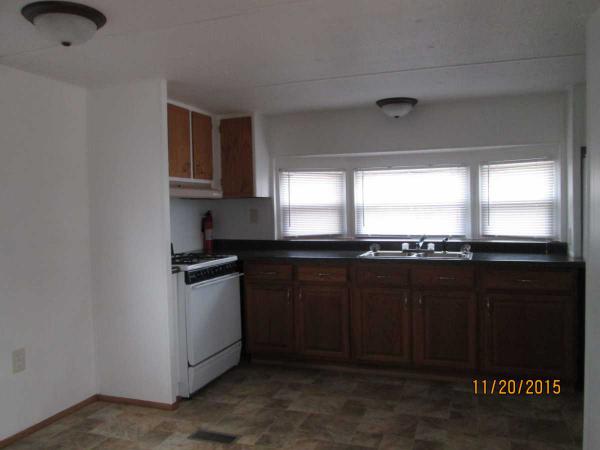 Woodridge Estates Mobile Home Park 116 Marcia DriveFreeport, IL 61032