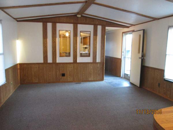 Woodridge Estates Mobile Home Park 40 Mulberry LaneFreeport, IL 61032