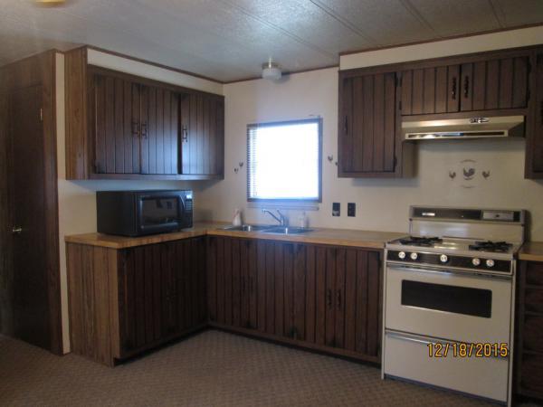 Woodridge Estates Mobile Home Park 207 Viola DriveFreeport, IL 61032