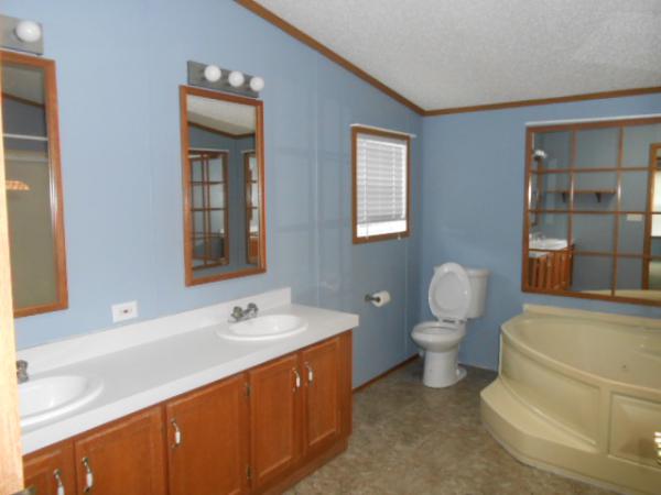 Forest View5366 Autumnash LaneMachesney Park, IL 61115