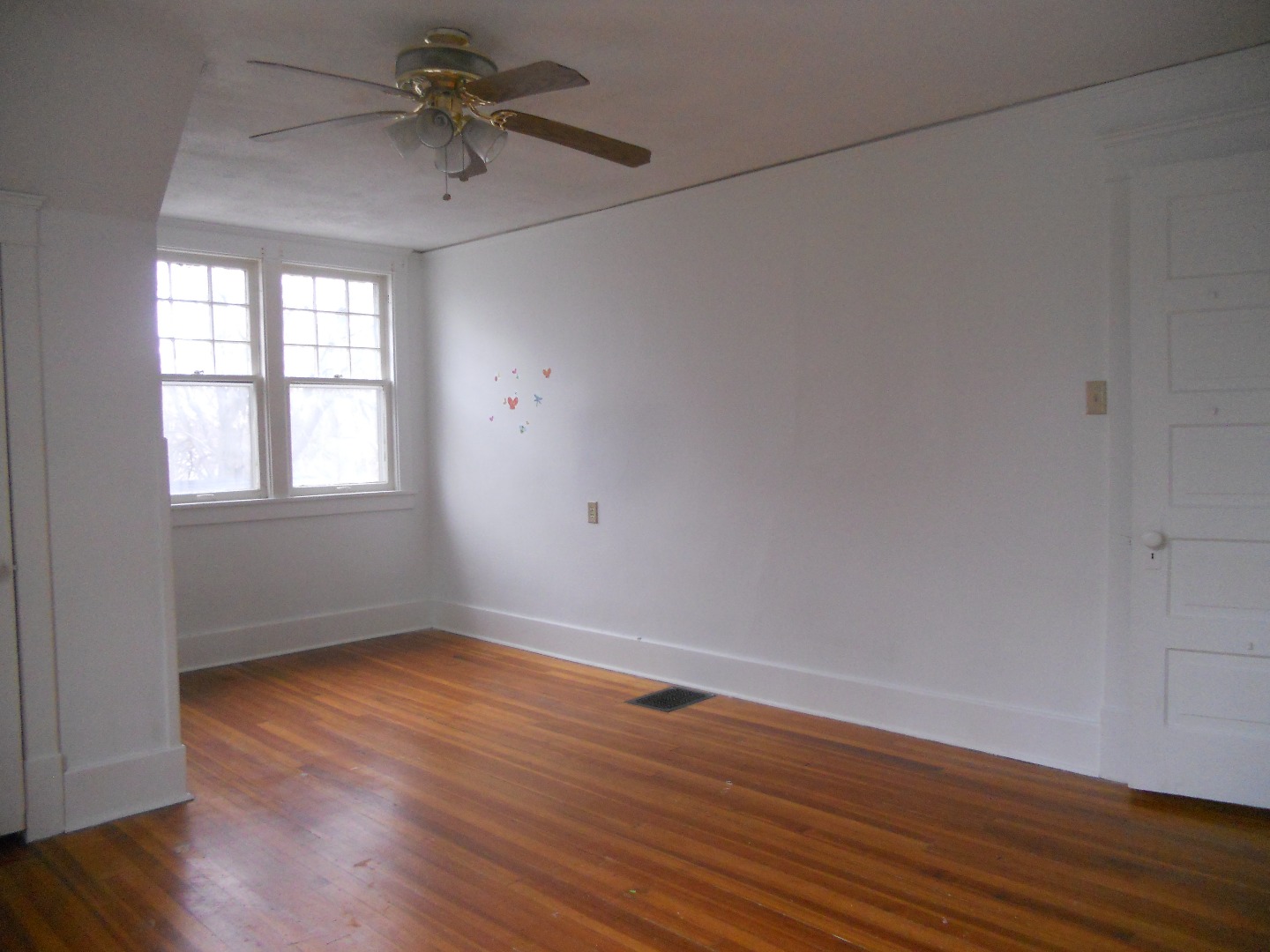 1112 N Cedar StGalesburg, IL, 61401Knox County