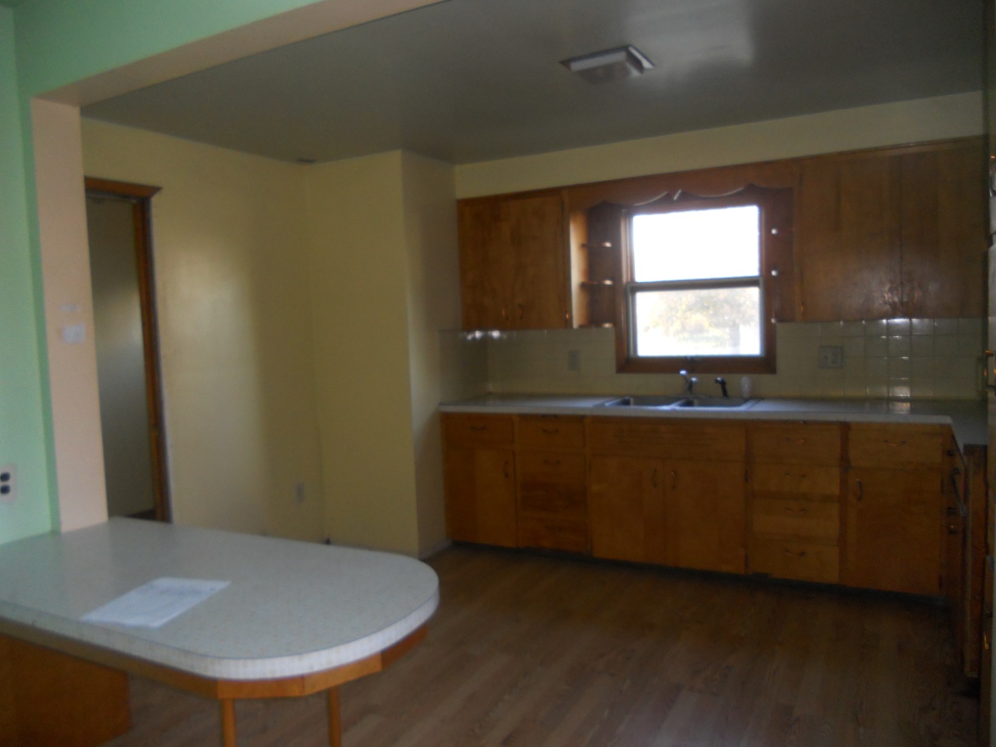 185 W Railroad StRoseville, IL, 61473Warren County