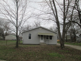 1102 Dell AvePekin, IL, 61554Tazewell County