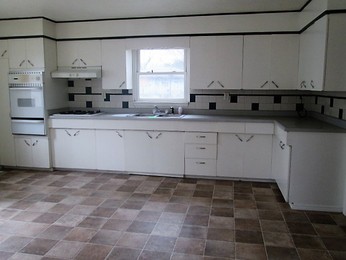 1102 Dell AvePekin, IL, 61554Tazewell County