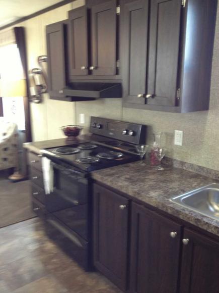 Four Seasons Mobile Home Community 119 Knob Hill Ct.Peoria, IL 61604