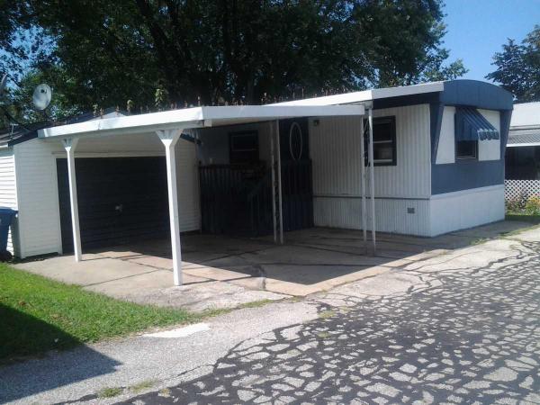 Hilltop Mobile Home Park 805 8thBloomington, IL 61704