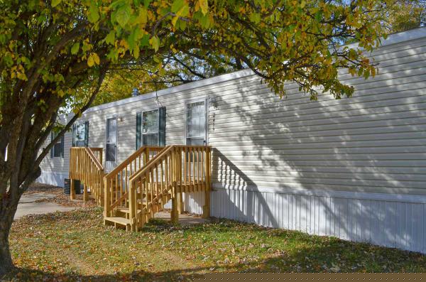 Cardinal Ridge 2402 22nd Street #33Bloomington, IL 61704