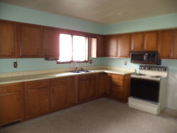 213 S Division StStanford, IL, 61774Mclean County