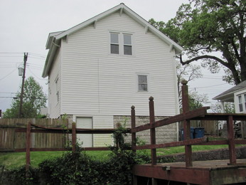 210 W Elm StAlton, IL, 62002Madison County