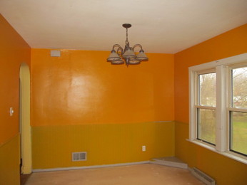 2310 Valleyview DrAlton, IL, 62002Madison County