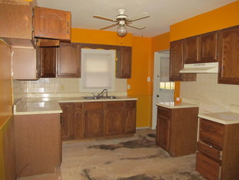 2310 Valleyview DrAlton, IL, 62002Madison County