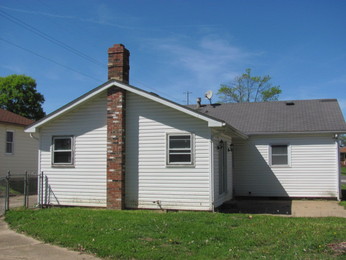 563 Pine StEast Alton, IL, 62024Madison County
