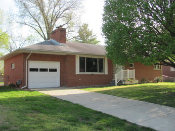 813 Pardee RdGodfrey, IL, 62035Madison County