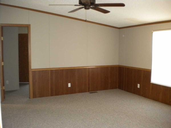 Stoneybrook Manufactured Home Community 205 CreekDupo, IL 62239