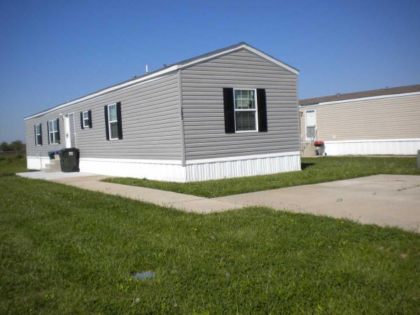 Stoneybrook Manufactured Home Community 203 Creek DriveDupo, IL 62239