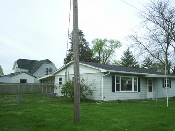 207 N Kentucky StCamp Point, IL, 62320Adams County