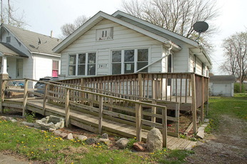 2417 E William StDecatur, IL, 62521Macon County