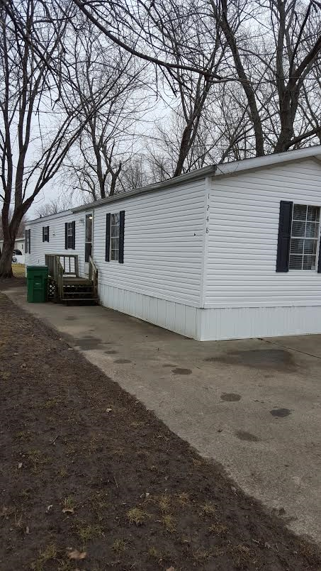 Hyde Park Mobile Home Community 1248 Harvard SqDecatur, IL 62521