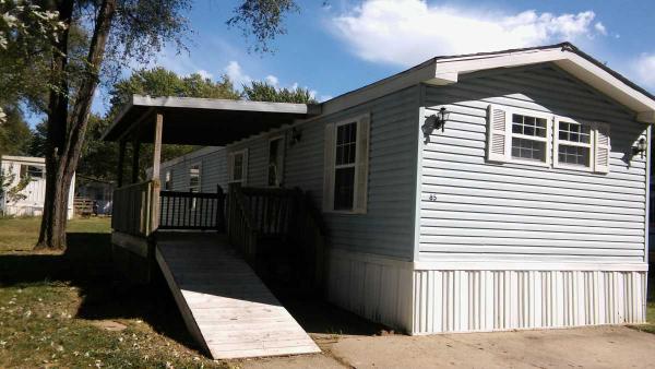 Northbrook Mobile Home Community 3430 N. Peoria Rd. Lot 85Springfield, IL 62702