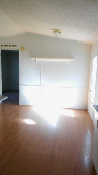 Northbrook Mobile Home Community 3430 N. Peoria Rd. Lot 82Springfield, IL 62702