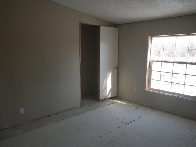 Rr 4 Box 288Fairfield, IL, 62837Wayne County
