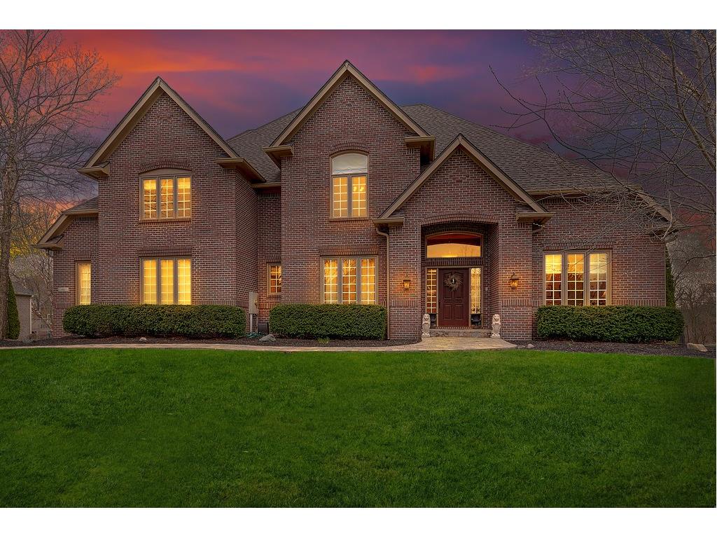 923 Twelve Oaks Drive, Carmel, IN 46032