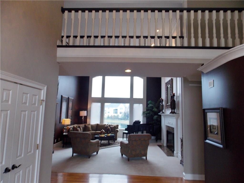 10437 Bishop Circle, Carmel, IN 46032